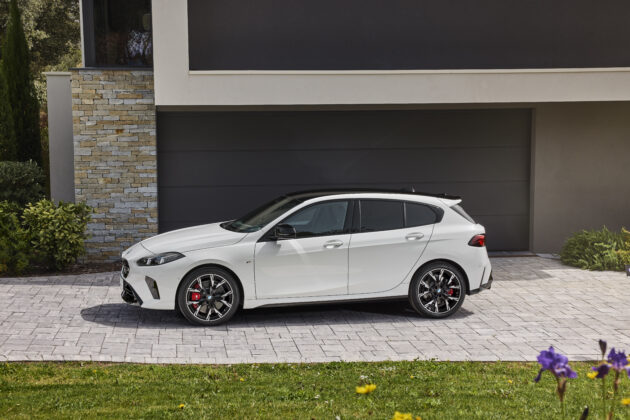 2025 F70 BMW 1 系列大改款全球首发, 汽油版首次去掉“i”