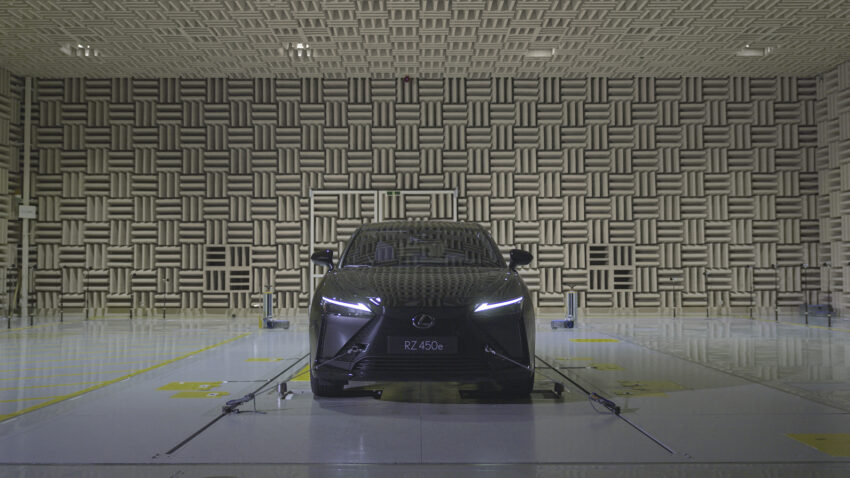 2024 Lexus RZ 450e Luxury 纯电动豪华SUV本地开放接单, 续航里程440公里, 半小时充电至80%, 要价43万令吉 264897