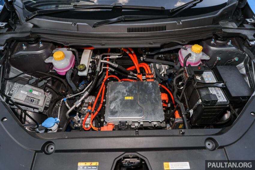 哪吒 Neta X 纯电SUV本地正式发布, 分标准与增程三个版本, 续航最长410公里, 半小时充电至80%, 售价从12万起 266753