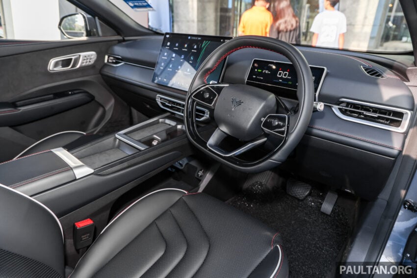 哪吒 Neta X 纯电SUV本地正式发布, 分标准与增程三个版本, 续航最长410公里, 半小时充电至80%, 售价从12万起 266756