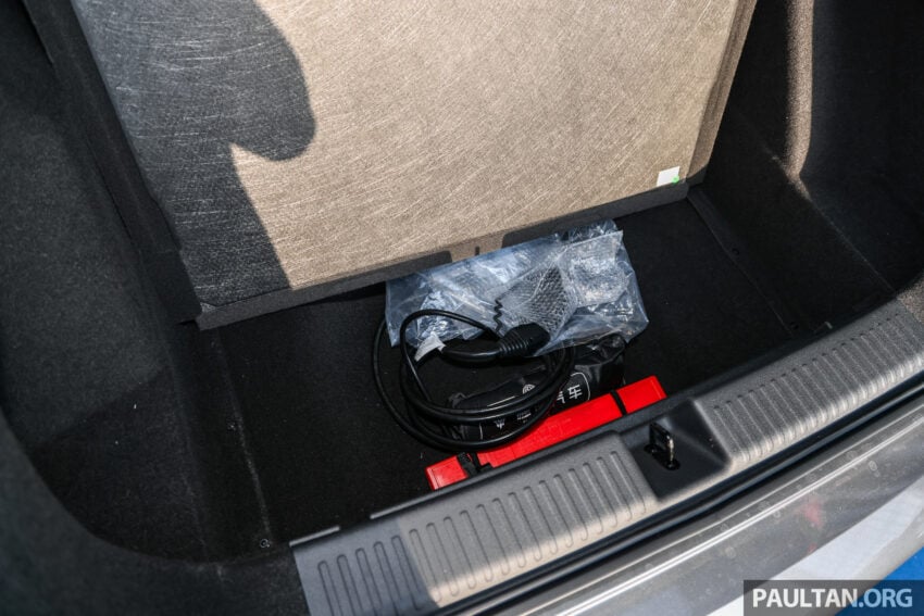 哪吒 Neta X 纯电SUV本地正式发布, 分标准与增程三个版本, 续航最长410公里, 半小时充电至80%, 售价从12万起 266799