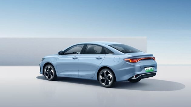Proton eMAS 一口气预告三款车, 两款SUV和一款四门房车, 吉利银河E5, 几何星愿还有 S70 PHEV版即将来马？