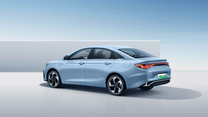 Proton eMAS 一口气预告三款车, 两款SUV和一款四门房车, 吉利银河E5, 几何星愿还有 S70 PHEV版即将来马？ 266570