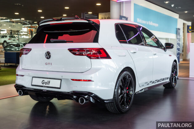 Volkswagen Golf GTI Edition 50 特仕版实拍, 纪念 Golf 车系面世50周年额推出, 拥专属外观与内装套件, 要价26.9万