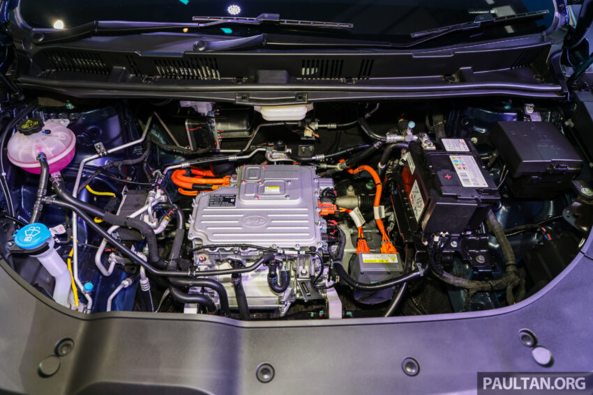 BYD M6 泰国上市, 六人座纯电MPV, 续航里程最长530公里 273380