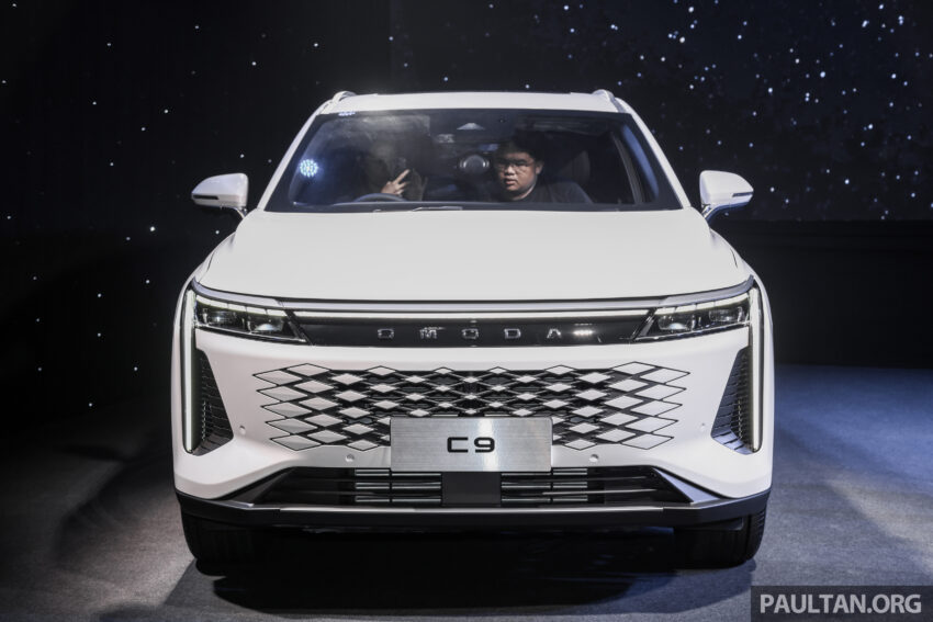 Omoda C9 我国首发亮相, 2.0T四缸引擎+8AT变速箱, 有前驱与四驱版可选, 12月正式发布, 预估价从18.5万令吉起 275027