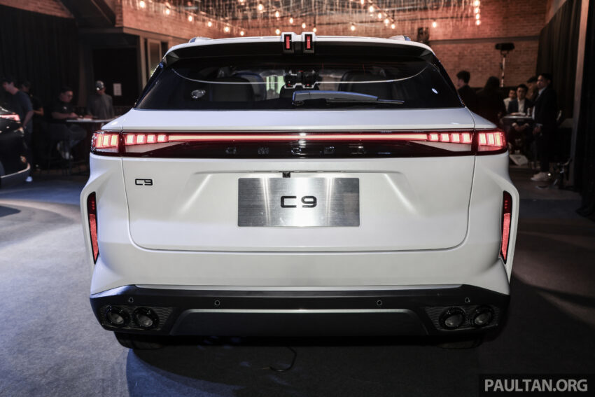 Omoda C9 我国首发亮相, 2.0T四缸引擎+8AT变速箱, 有前驱与四驱版可选, 12月正式发布, 预估价从18.5万令吉起 275028