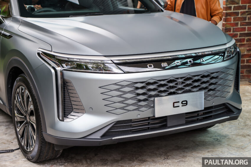 Omoda C9 我国首发亮相, 2.0T四缸引擎+8AT变速箱, 有前驱与四驱版可选, 12月正式发布, 预估价从18.5万令吉起 275160