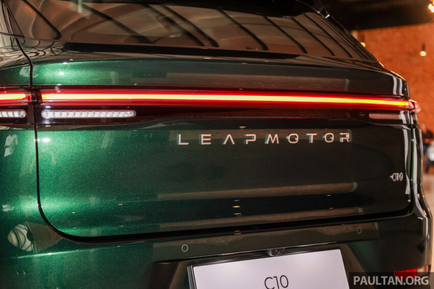 零跑 Leapmotor C10 右驾版本地首秀！420公里续航里程 274331