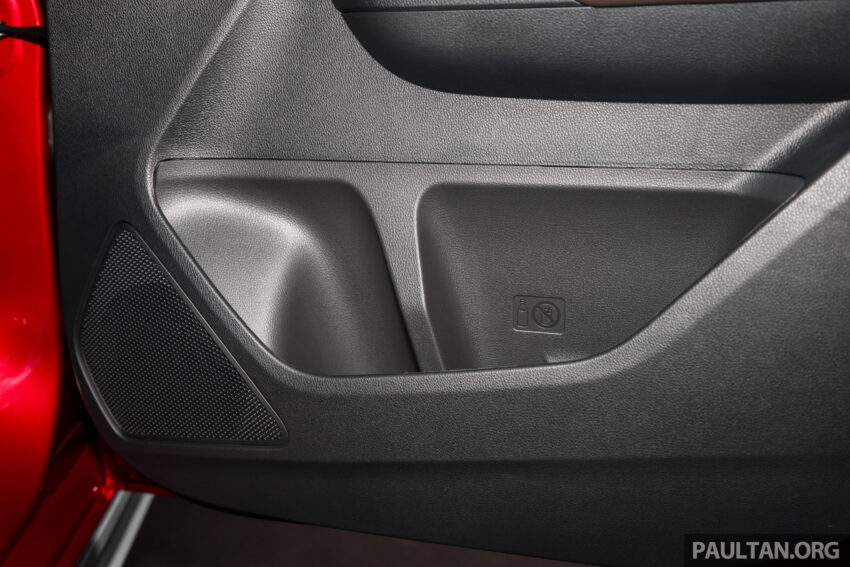 Mitsubishi Xpander 小改款本地开放预订, 分两个等级, 预估价约11.5万令吉, 依旧只有双气囊, 动力不变, 本月内发表 273724