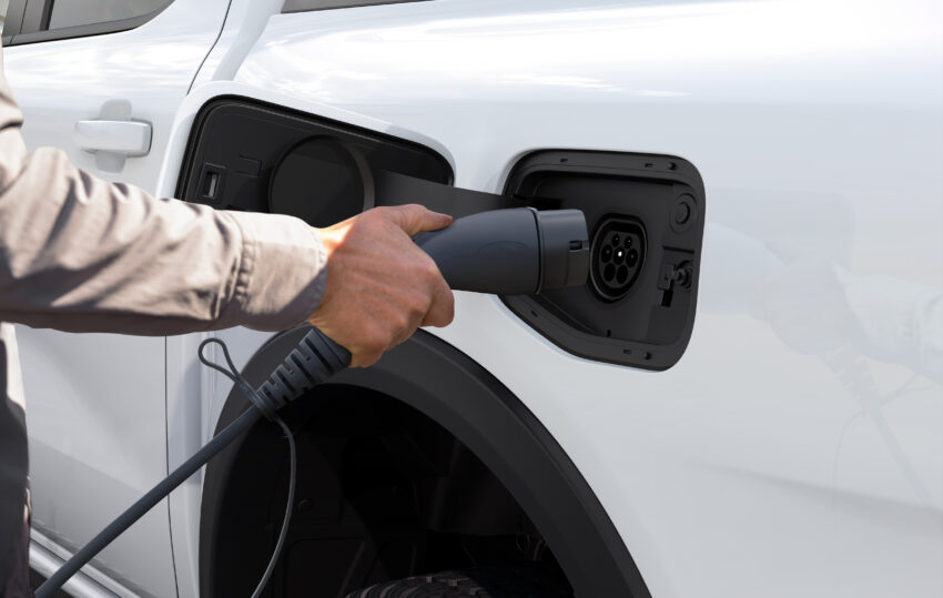 Ford Ranger PHEV 更多细节被公布, 搭载2.3L EcoBoost 四缸涡轮增压汽油引擎, 支持AC充电, 纯电续航里程45公里 274261