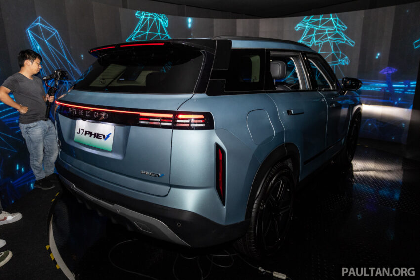 2025 Jaecoo J7 PHEV 本地首发亮相, 分前驱与四驱版, 油电综合里程可达1,300公里, 8.5秒破百, 预估价17至18万 279458