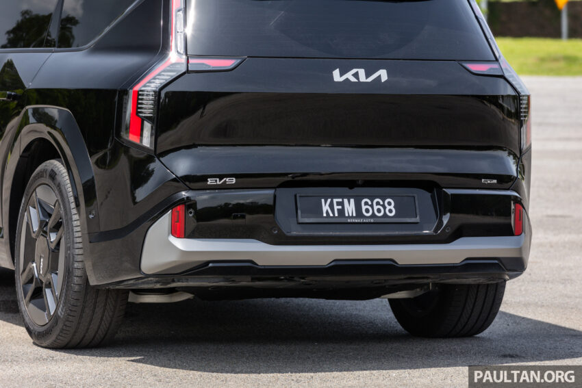 2024 Kia EV9 六人座实拍+简单试驾心得分享: 要价37.5万的纯电动大型豪华SUV, 科技感拉满但有些配备不太实际? 277926
