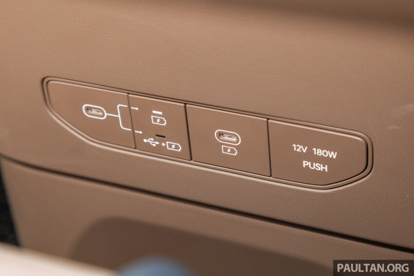 2024 Kia EV9 六人座实拍+简单试驾心得分享: 要价37.5万的纯电动大型豪华SUV, 科技感拉满但有些配备不太实际? 278046