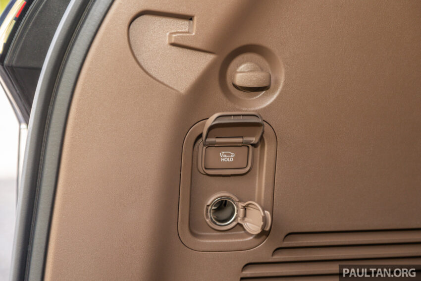 2024 Kia EV9 六人座实拍+简单试驾心得分享: 要价37.5万的纯电动大型豪华SUV, 科技感拉满但有些配备不太实际? 278104