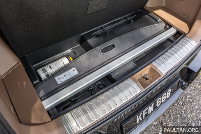 2024 Kia EV9 六人座实拍+简单试驾心得分享: 要价37.5万的纯电动大型豪华SUV, 科技感拉满但有些配备不太实际? 278105