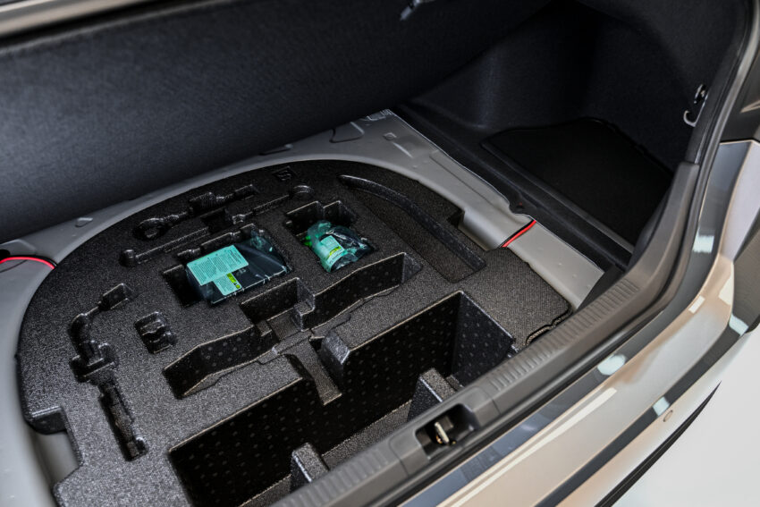 2024 Toyota Camry XV80 登陆泰国, 只有Hybrid油电可选 277511