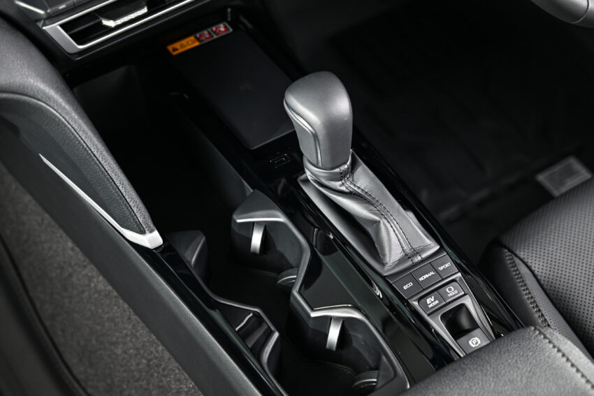 2024 Toyota Camry XV80 登陆泰国, 只有Hybrid油电可选 277540