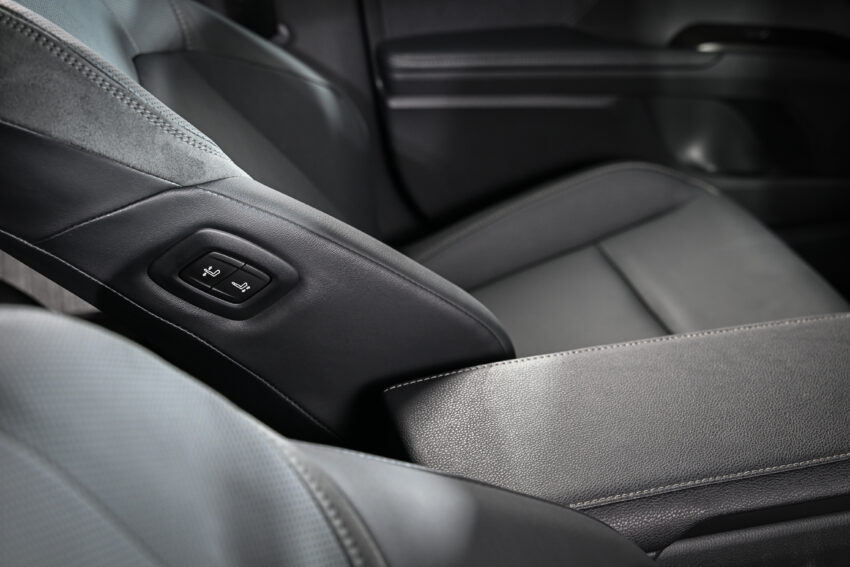 2024 Toyota Camry XV80 登陆泰国, 只有Hybrid油电可选 277543