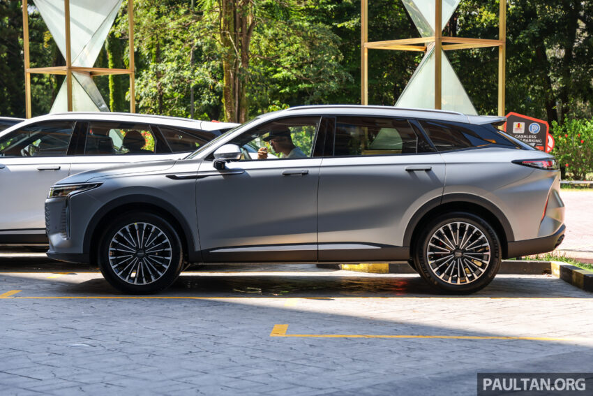 Omoda C9 于1 Utama对外公开亮相, D-Segment五人座SUV, 2.0L涡轮引擎, 可选前驱与四驱, 预估价18.5-19.5万 280403