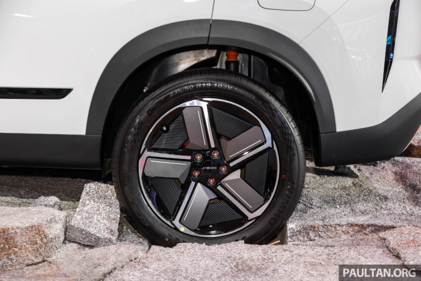发布在即？Jaecoo J7 PHEV 插电混动版本地开放兴趣注册！最大输出功率347 PS/525 Nm，88公里纯电续航里程 278156