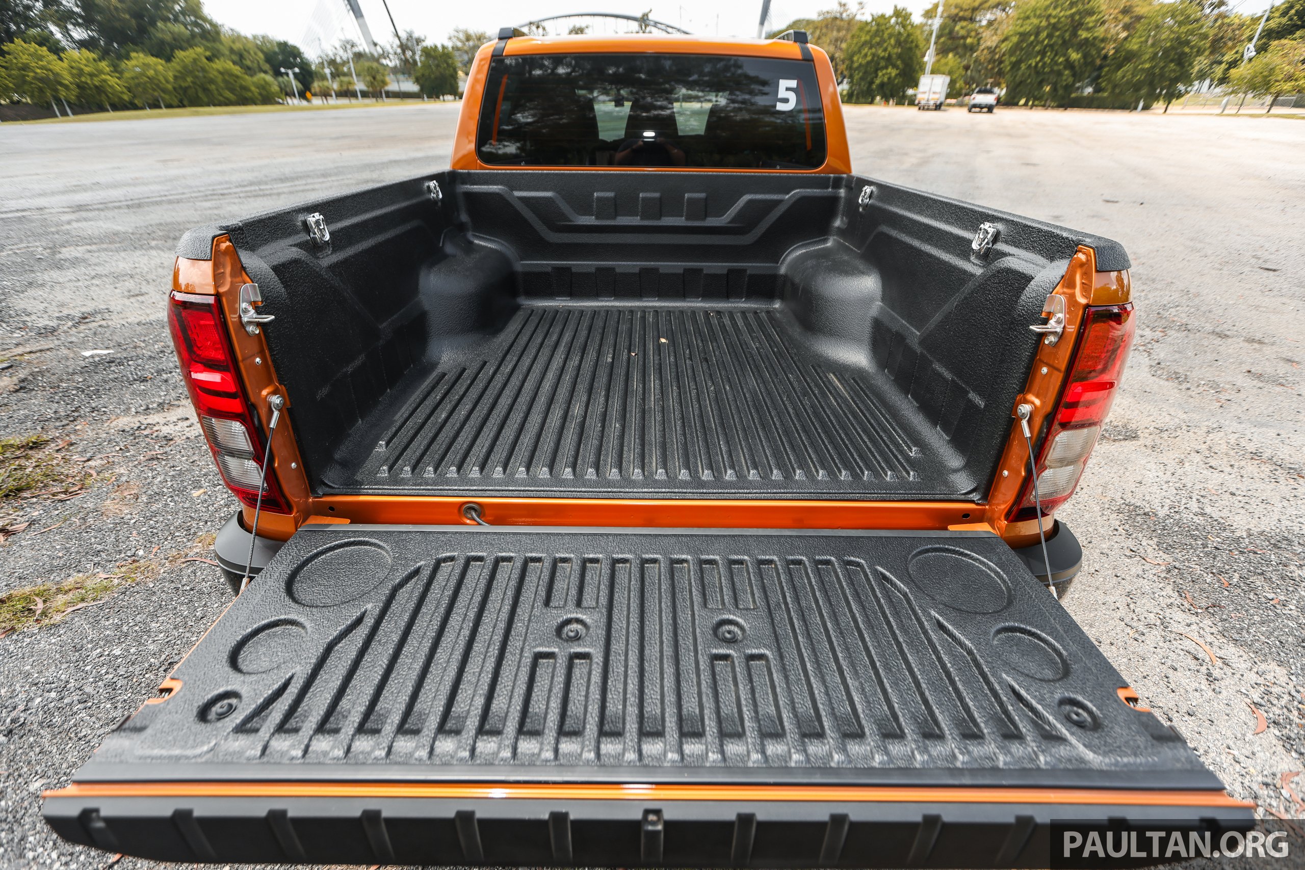 全新第六代 Mitsubishi Triton 正式于本地发布！共划分为五个等级，搭载2.4L新柴油引擎，售价从RM101,980起跳