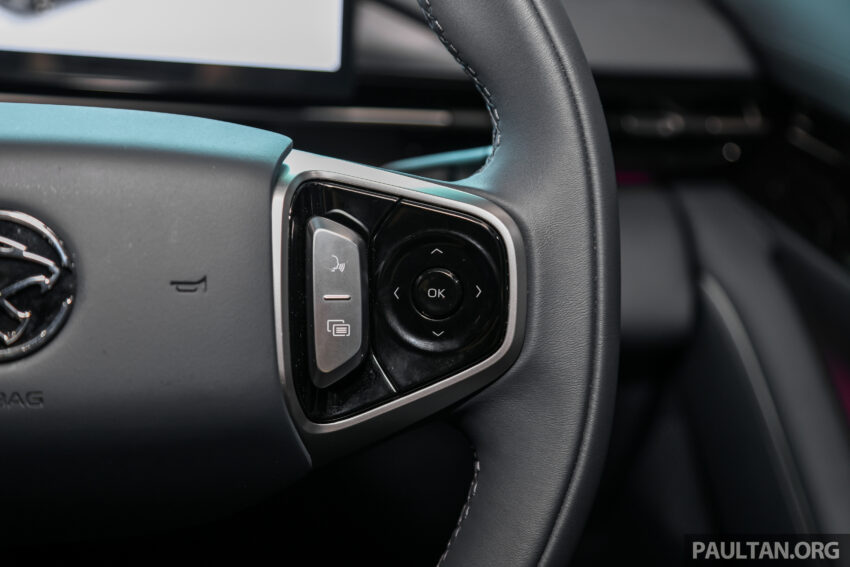 Proton eMAS 7 正式开放接单, 有标准与增程版可选, 续航里程达410公里, 6.9秒破百, 预估价12万令吉起, 12月上市 279997