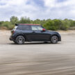 2025 MINI John Cooper Works 大改款首发, 沿用原有底盘与引擎, 改搭双离合器变速箱, 动力小幅提升, 保留敞篷版