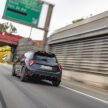 2025 MINI John Cooper Works 大改款首发, 沿用原有底盘与引擎, 改搭双离合器变速箱, 动力小幅提升, 保留敞篷版
