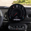 2025 MINI John Cooper Works 大改款首发, 沿用原有底盘与引擎, 改搭双离合器变速箱, 动力小幅提升, 保留敞篷版