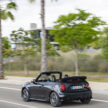 2025 MINI John Cooper Works 大改款首发, 沿用原有底盘与引擎, 改搭双离合器变速箱, 动力小幅提升, 保留敞篷版