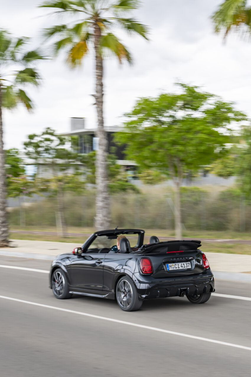 2025 MINI John Cooper Works 大改款首发, 沿用原有底盘与引擎, 改搭双离合器变速箱, 动力小幅提升, 保留敞篷版 279583