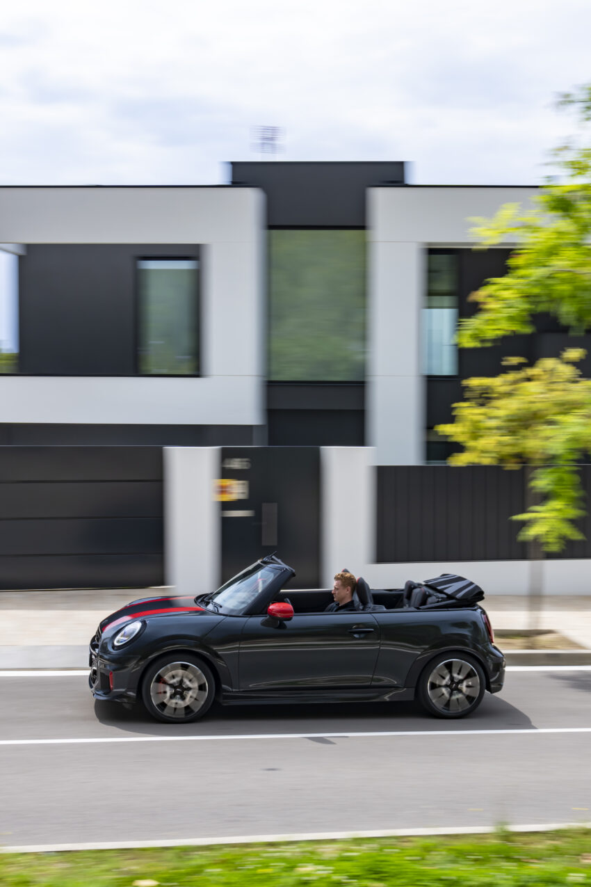 2025 MINI John Cooper Works 大改款首发, 沿用原有底盘与引擎, 改搭双离合器变速箱, 动力小幅提升, 保留敞篷版 279586
