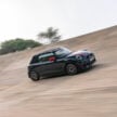 2025 MINI John Cooper Works 大改款首发, 沿用原有底盘与引擎, 改搭双离合器变速箱, 动力小幅提升, 保留敞篷版