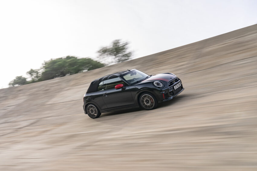 2025 MINI John Cooper Works 大改款首发, 沿用原有底盘与引擎, 改搭双离合器变速箱, 动力小幅提升, 保留敞篷版 279588