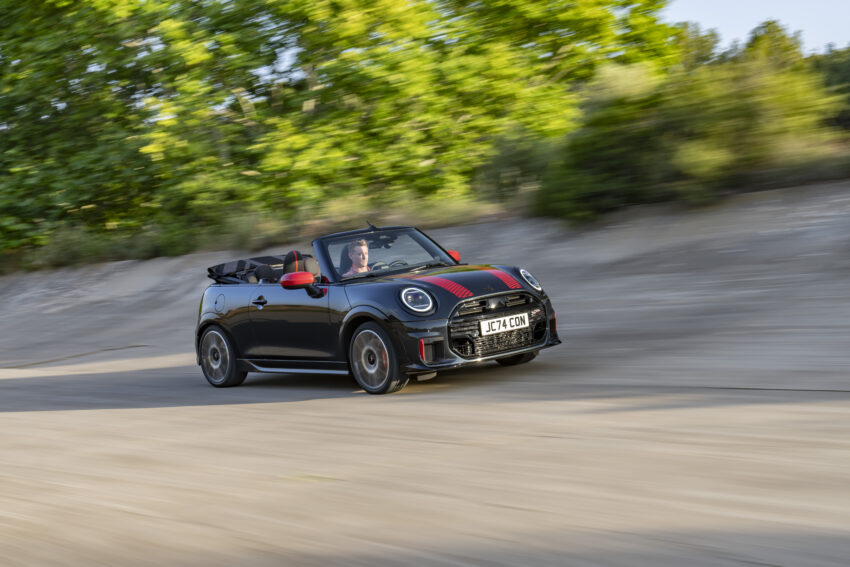 2025 MINI John Cooper Works 大改款首发, 沿用原有底盘与引擎, 改搭双离合器变速箱, 动力小幅提升, 保留敞篷版 279565
