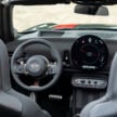 2025 MINI John Cooper Works 大改款首发, 沿用原有底盘与引擎, 改搭双离合器变速箱, 动力小幅提升, 保留敞篷版