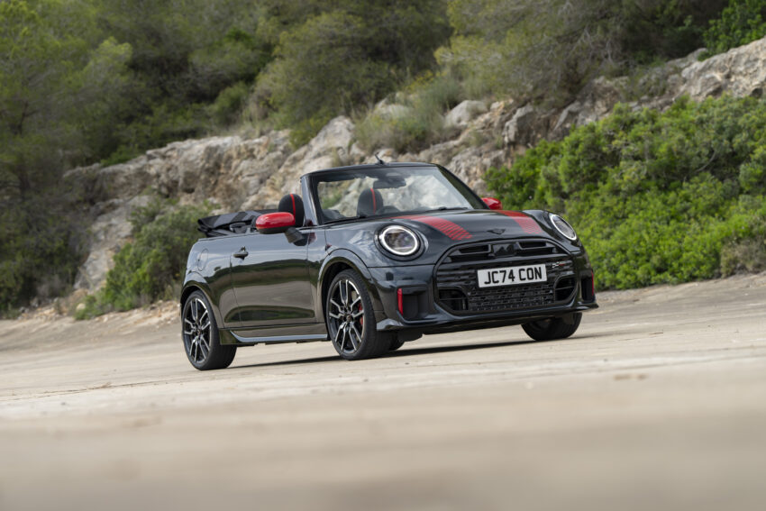 2025 MINI John Cooper Works 大改款首发, 沿用原有底盘与引擎, 改搭双离合器变速箱, 动力小幅提升, 保留敞篷版 279599