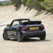 2025 MINI John Cooper Works 大改款首发, 沿用原有底盘与引擎, 改搭双离合器变速箱, 动力小幅提升, 保留敞篷版