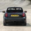 2025 MINI John Cooper Works 大改款首发, 沿用原有底盘与引擎, 改搭双离合器变速箱, 动力小幅提升, 保留敞篷版