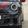 2025 MINI John Cooper Works 大改款首发, 沿用原有底盘与引擎, 改搭双离合器变速箱, 动力小幅提升, 保留敞篷版