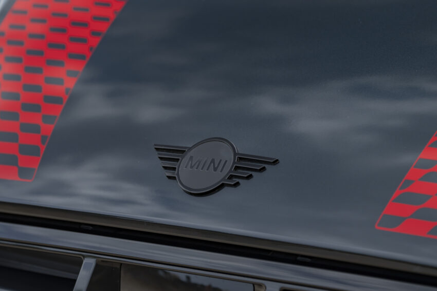 2025 MINI John Cooper Works 大改款首发, 沿用原有底盘与引擎, 改搭双离合器变速箱, 动力小幅提升, 保留敞篷版 279613
