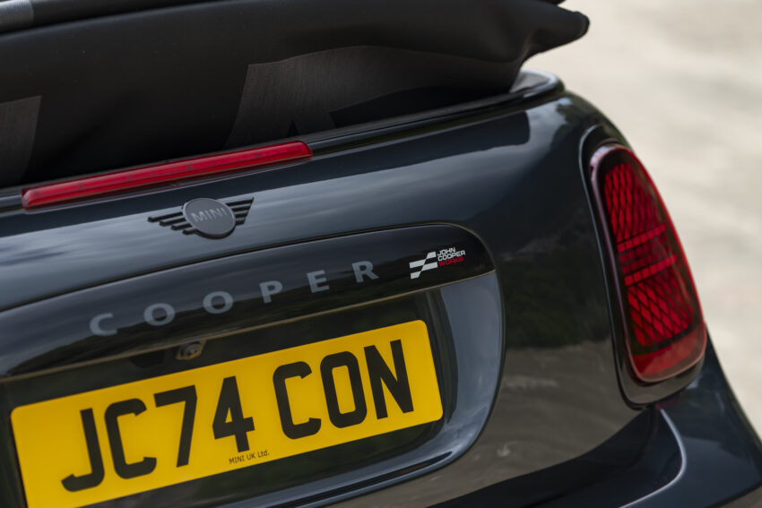 2025 MINI John Cooper Works 大改款首发, 沿用原有底盘与引擎, 改搭双离合器变速箱, 动力小幅提升, 保留敞篷版 279619