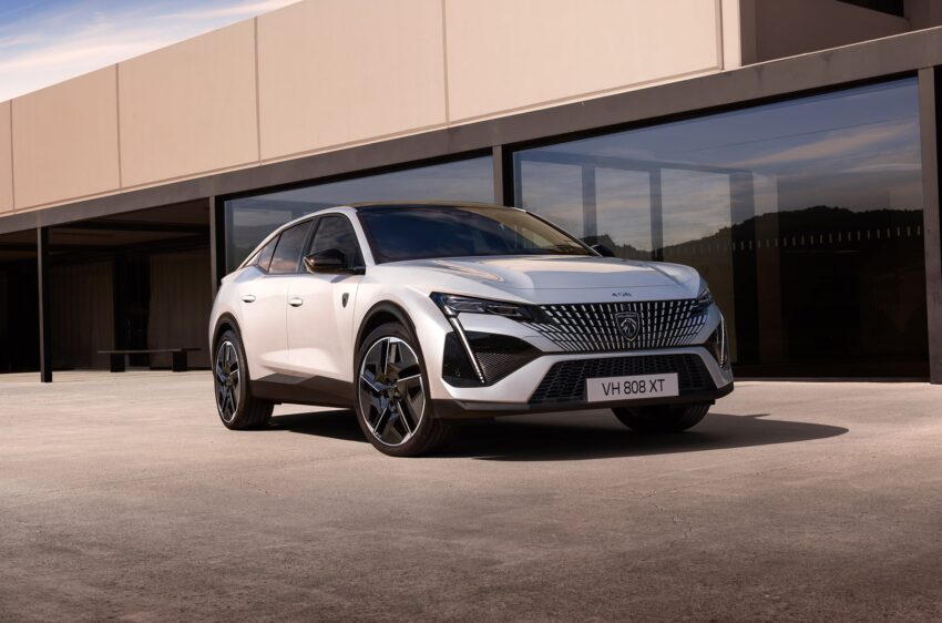纯电动 Peugeot e-408 全球首发, 电动版的 408, 续航里程可达453公里, 120kW DC快充, 充电10分钟行驶100公里 276269