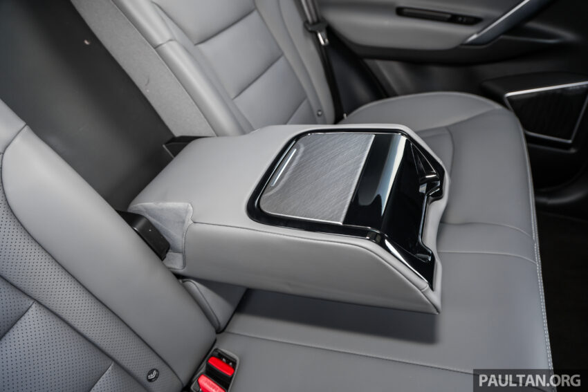 小改款 Proton X70 Premium X 顶配新车实拍, 售价12.7万 275831
