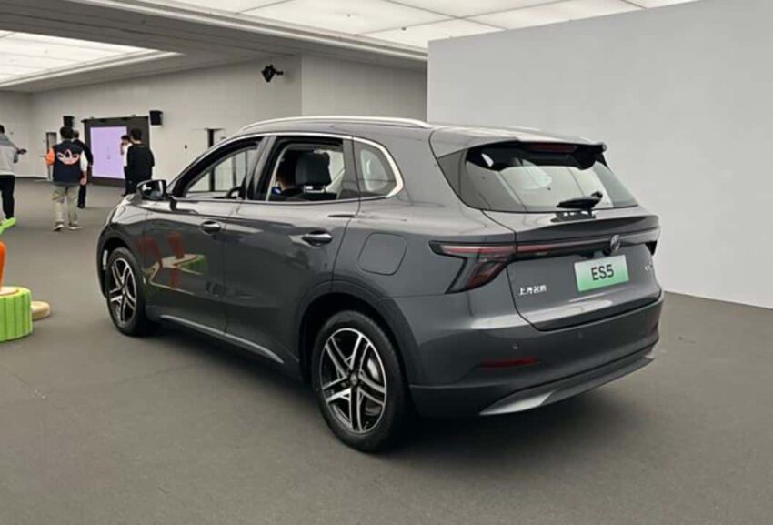 MG ES5 中国首次对媒体亮相, MG ZS EV 的后继车款, 续航里程最长525公里, 8秒破百, 原厂承诺电池终身不会自燃 278980
