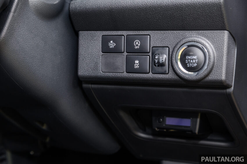 黑色 Perodua Aruz 新车完整实拍, 年尾可享RM4,000折扣 282745