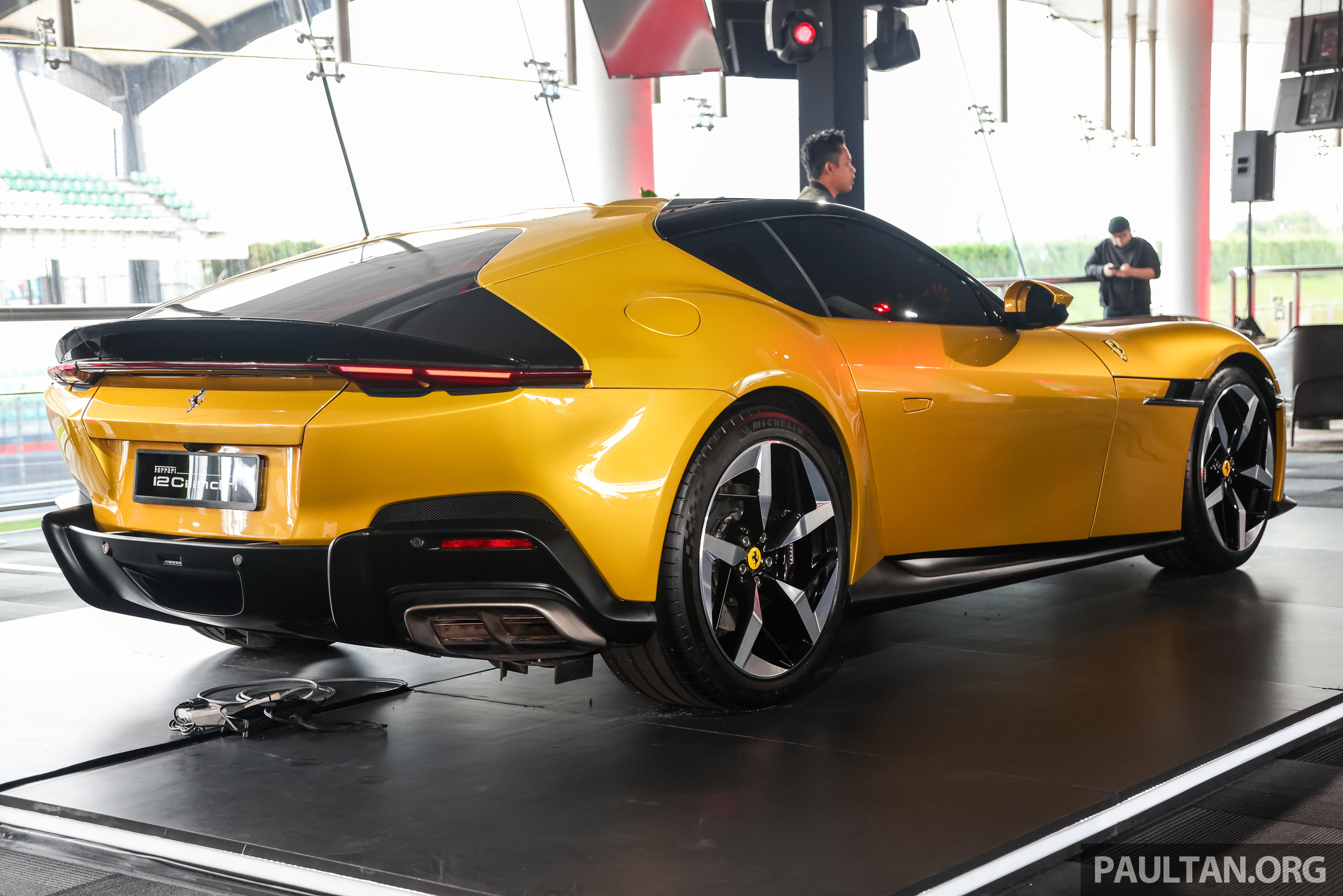 跃马最后的纯粹 GT！Ferrari 12Cilindri 登陆大马！搭载6.5L V12 NA引擎，可选硬顶或敞篷，含税售470万令吉起
