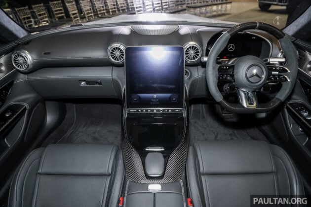 2024 Mercedes-AMG SL 63 4Matic+ 本地开卖, 4.0L V8双涡轮引擎, 3.6秒破百, 极速可达315km/h, 官方售价190万!