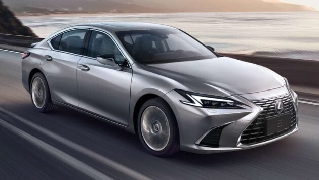 Lexus ES 小改款于广州车展首发, 外型小改, 内装更先进